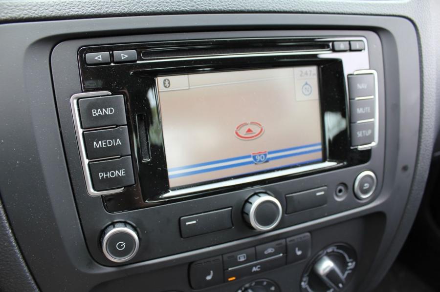  Volkswagen Jetta TDi 2011 года  (фото 76 из 120)